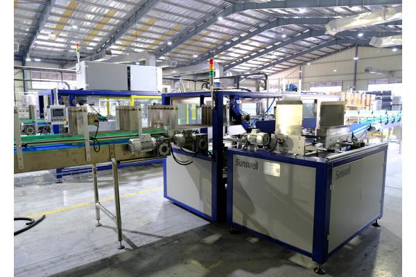 High Speed Food Beverage Carton Caser Automatic Box Packing Machine For Bottles