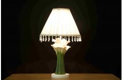 China Country Cabins Classic Home Table Lamps With Hanging Crystal Flower Shape supplier