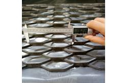 China Galvanized 3.0lbs Expanded Metal Mesh Anti Skid Platform Grating Floorings supplier