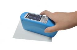 China Light Spot Gloss Meter 60 Degree 0 - 1000GU Test Range 5V / 2A Charger supplier