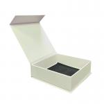 Jewelry Watch Carton Magnetic Packaging Box Rigid White Magnetic Gift Box for sale
