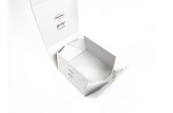 China Luxury Paper Magnetic Foldable Packaging Box Sustainable For Ice Cream supplier