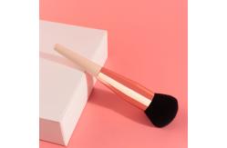 China Premium Synthetic Powder Make Up Brush Soft Bristles Compact Foundation Brush supplier
