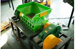 China Plastic Waste Shredder Machine Double Shaft Shredder For Fabric And Clothes supplier