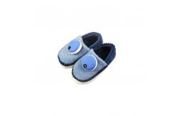 China Graphene Coated Rechargeable Electric Heated Shoes With Power Bank supplier