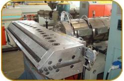 China Cosmetic Recycled Plastic Sheet Production Line , PET Multilayer Plastic Sheet  Extruder supplier