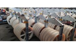China 60KN Aluminum Nylon Sheaves Pulleys Three Sheave Transmission Stringing Blocks supplier