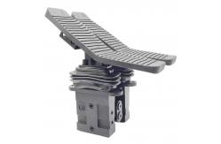 China 2021 New Excavator Hydraulic Foot Pedal Control Valve Wear Resistant supplier