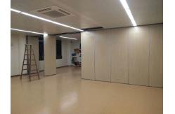 China Acoustic Material Banquet Hall Folding Partition Walls With Sliding Aluminium Track Roller supplier