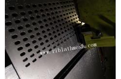 China 1mm Thickness Decorative Wire Mesh Round Perforated Slotted Hole supplier