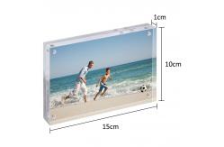 China Acrylic Magnetic Photo Frames 10*15*1.6cm Double Sided Tabletop Picture Frames supplier