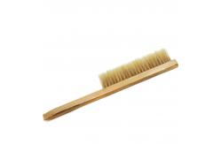 China Bee Brush Beekeeping With Wooden Handle Single Row Bristle Tools For Beekeepers supplier