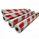 Honeycomb Red And White Reflective Tape For Trucks  Din Standard 1.22m*45.72m for sale