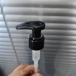 PP Lotion Pump Fine Ribbed Closure Saddle Head Plastic Screw Lock Lotion Pump for sale