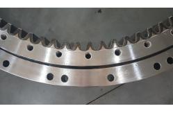 China Three Row Slewing Ring Bearing Cylindrical Roller Combined Slewing Bearing supplier