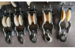 China Angled Cross Arm Mounted Hook Style Conductor Stringing Blocks supplier