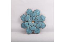 China Exquisite Metal Flower Ornaments Customized Metallic Wall Decor Rustproof supplier