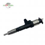Fuel Injector 1J500-53051 095000-9690 for Kubota Engines V3800 V3800T