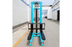 China Small Manual Hydraulic Portable Pallet Lifter Stacker With 2000kg Capacity supplier