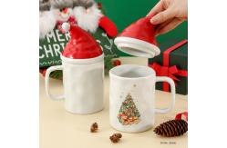 China 3D Festival Customized Ceramic Coffee Cups Mug With Round Handle 540ml Capacity supplier