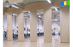 China Sound Proof Office Meeting Room Panels 65mm Thickness Wooden Material Sliding Partition Wall supplier