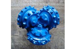 China Inserted Tri Cone Rock Bit RRI Roller Bearing Rubber Sealing Inserted Tooth supplier