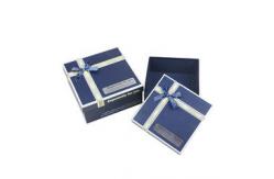 China Cardboard Luxury Cosmetics Packaging Box Texture Paper for Perfume supplier