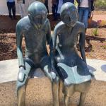 Garden 1.2m High Custom Bronze Sculpture Artists Of Double Figures for sale