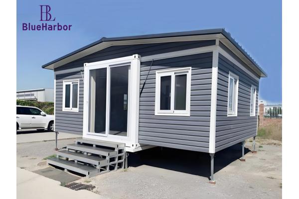 Folding Prefab Container Homes / Expandable Container House With 4 Bedrooms