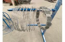 China Welded Razor Barbed Wire Fence With 25-35mm Barbs And 75X150mm Mesh supplier