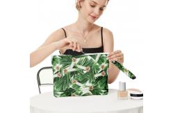 China Polyester Travel Cosmetic Toiletry Bag Waterproof with Zipper supplier