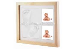 China Customized Baby Clay Imprint Kit Wood Clay Handprint And Footprint Frame supplier