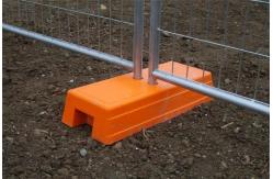 China ISO9001 Temporary Security Fence Weld Mesh Pool Fencing White Orange supplier