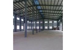 China Customizable Versatile Steel Frame Warehouse Construction With Sandwich Panel Roof Cladding supplier