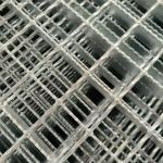 Mesh Steel Gratings: Open, Airy Design for Ventilation and Light