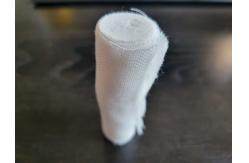 China Surgical Absorbent Cotton Medical Plaster Gauze Bandages Roll 13 Threads supplier