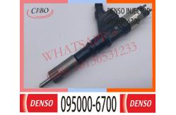 China Diesel engine fuel injector 095000-6700 for Howo R61540080017A supplier
