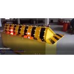 Red Led Traffic Light Automatically Hydraulic Road Blocker With Rising Vehicle Blocker