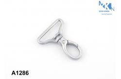 China Stable Structure Flag Swivel Hooks / Strong Dog Swivel Hooks 14.9g supplier