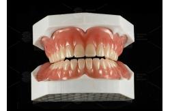 China High Esthetics Removable Full Acrylic Denture Acrylic Complete Denture supplier