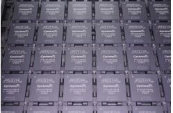 China Al-tera Epm240t100i5n Electronic Components Integrated Circuits Esp 32 Microcontroller ic chips EPM240T100I5N supplier