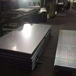 ASTM 201 304 Stainless Steel Sheet Metal 430 310S 316 321 304 Embossed Checkered Anti Print Finger Perforated for sale