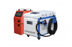 China Four In One 2000w Handheld Laser Welding Machine Water Cooling With Wire Feeder supplier