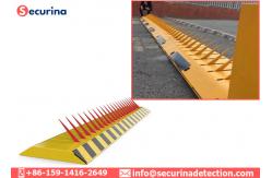 China Heavy Duty Traffic Spike Barrier , Automatic Electric Tire Killer supplier