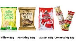 China 304ss Frame Pillow Pouch Packaging Machine PLC Control For Candy Chocolate supplier