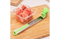China Stainless Steel Cube Watermelon Slicer Cutter Kitchen Gadgets supplier
