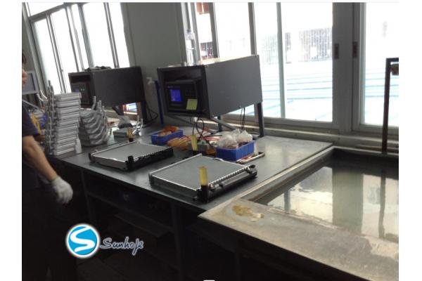 Accurate Pressure Measurement Air Tightness Testing Machine For Condenser Radiator