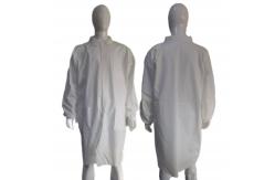 China Disposable Polypropylene Lab Coat with Double Collar Dust-Proof and Breathable White supplier