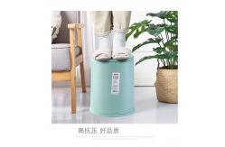 China Household Sundries Desktop Mini Table Plastic Dustbin For Office supplier