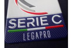 China 3D Heat Transfer Clothing Labels Different Thickness Custom Embossed Badge supplier